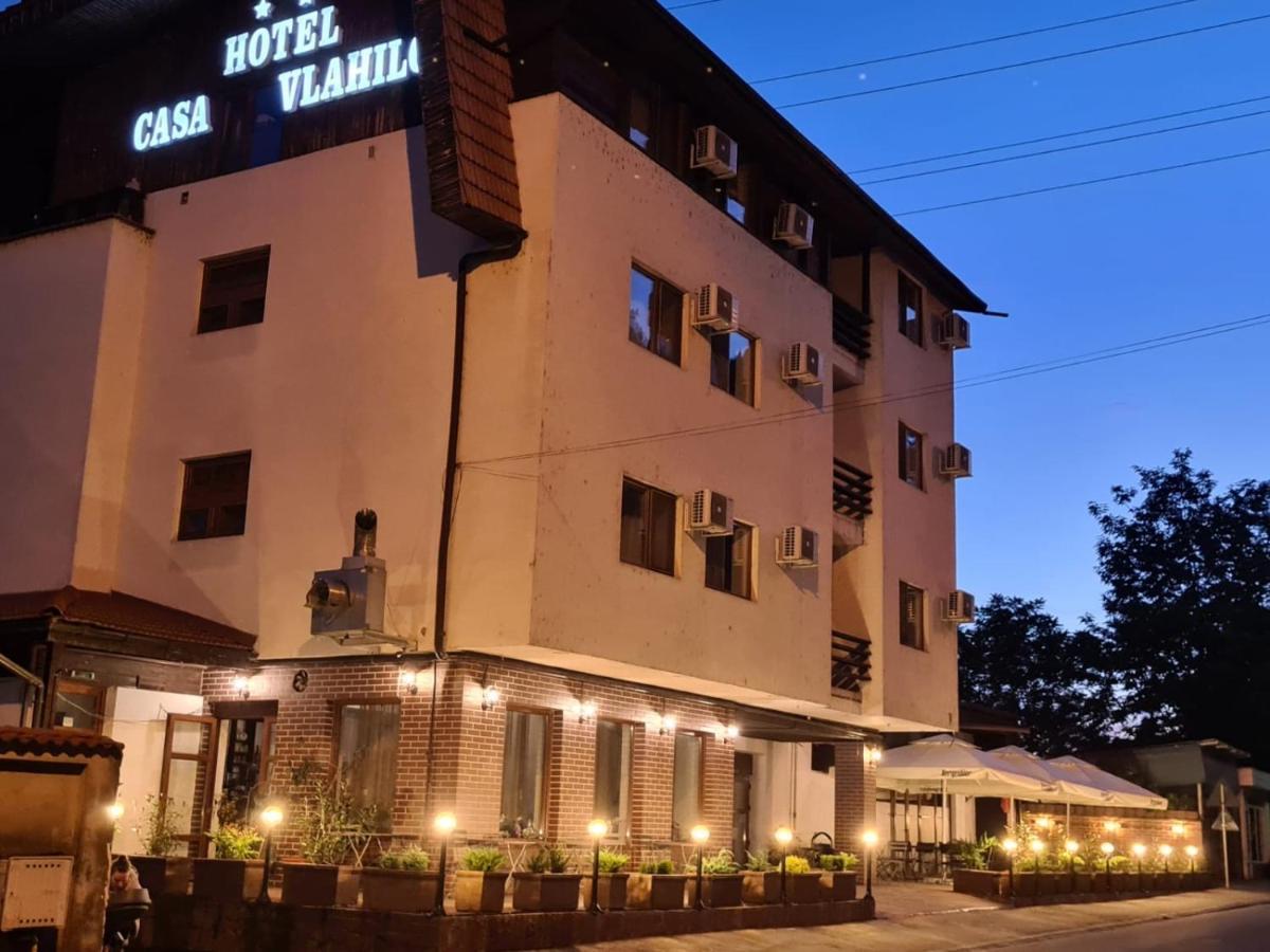 Hotel Casa Vlahilor Ramnicu Valcea Exterior photo
